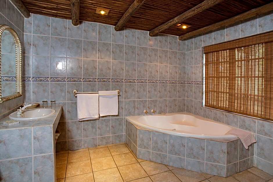Whispering Pines Country Estate