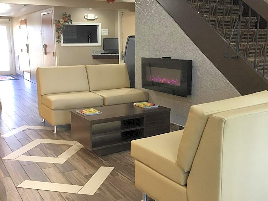 Super 8 by Wyndham South Holland