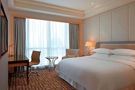 Executive Deluxe King, Guest room, 1 King, Skyline view