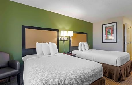 Studio with 2 Double Beds - Non-Smoking