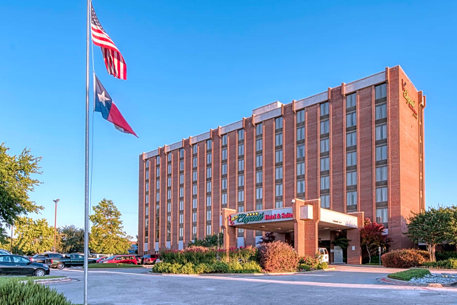 MCM Elegante Hotel & Suites