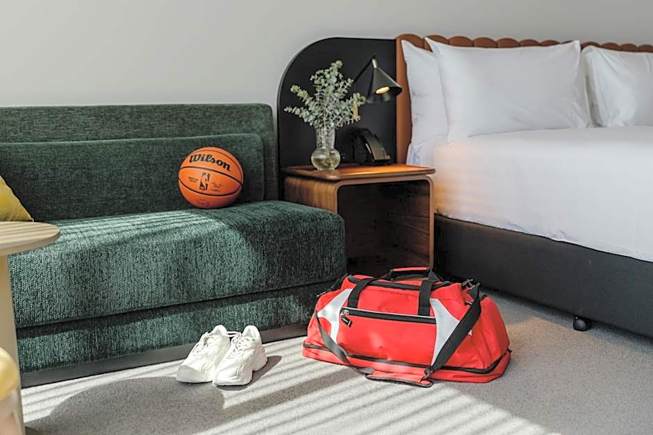 Crowne Plaza Adelaide Mawson Lakes By IHG