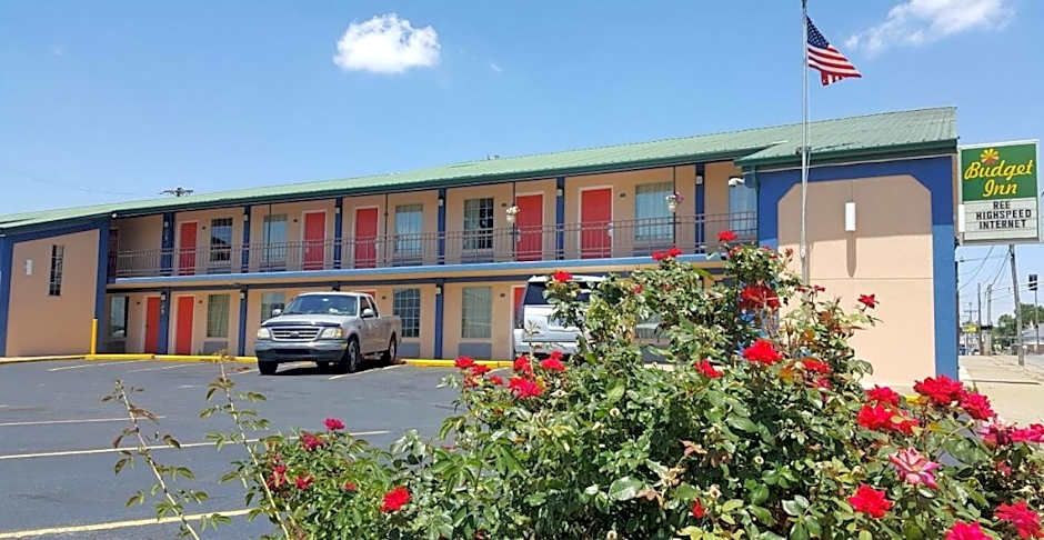 Photo 1 of 50 of Budget Inn - Washington