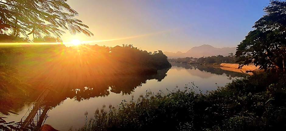 Saynamkhan River View