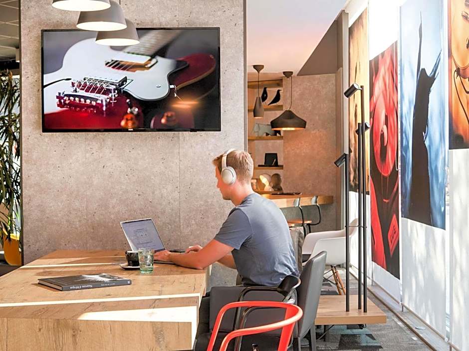 ibis Lyon Caluire Cite Internationale