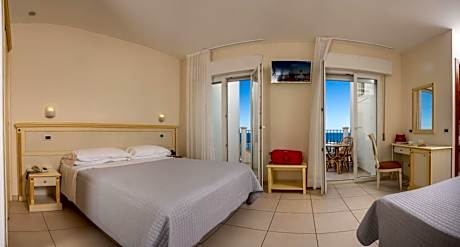 Junior Suite - Beach Front