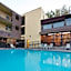 GreenTree Pasadena Inn
