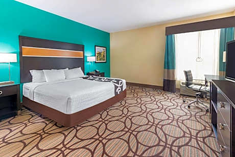 King Room with Mobility/Hearing Impaired Access - Non-Smoking