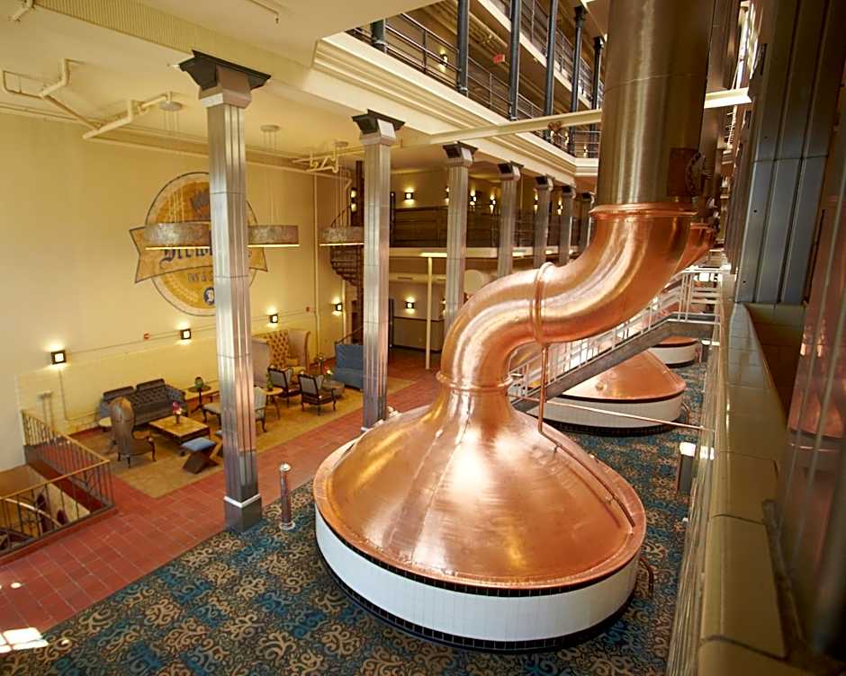 Brewhouse Inn And Suites