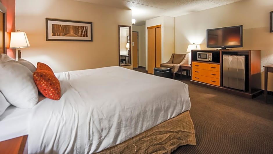 Best Western Plus Sidney Lodge