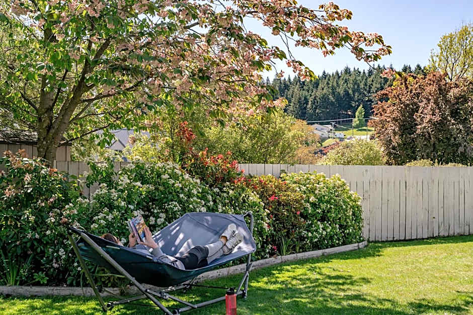 Mountain View Backpackers