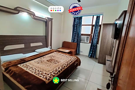 Goroomgo Hotel Aashirwad Katra