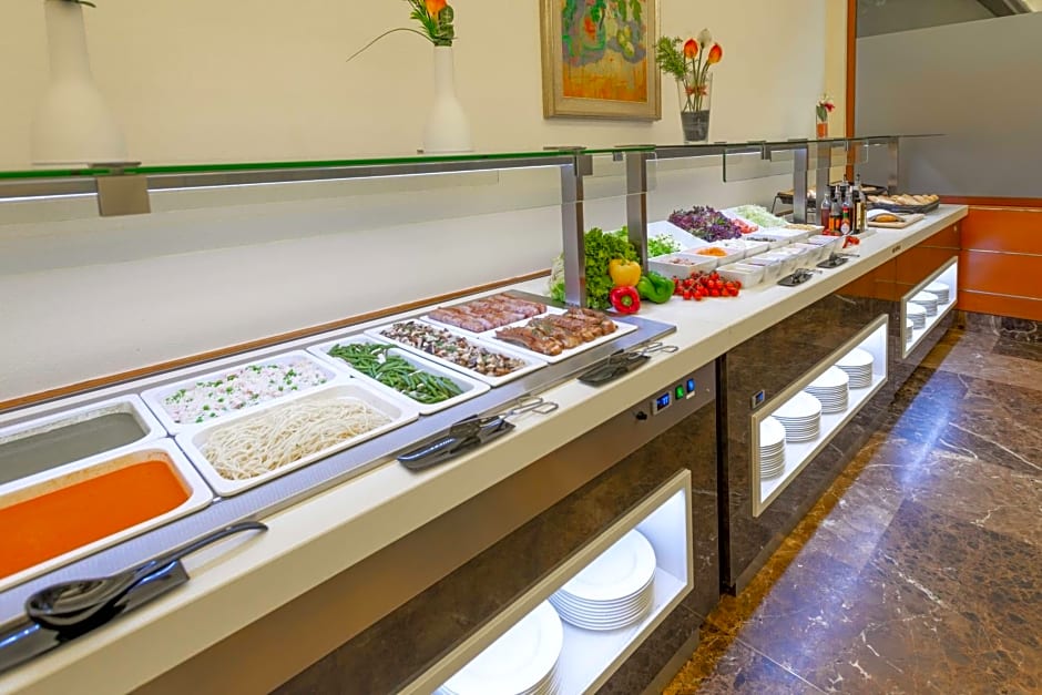 Hotel & Apartahotel SERHS Cosmos