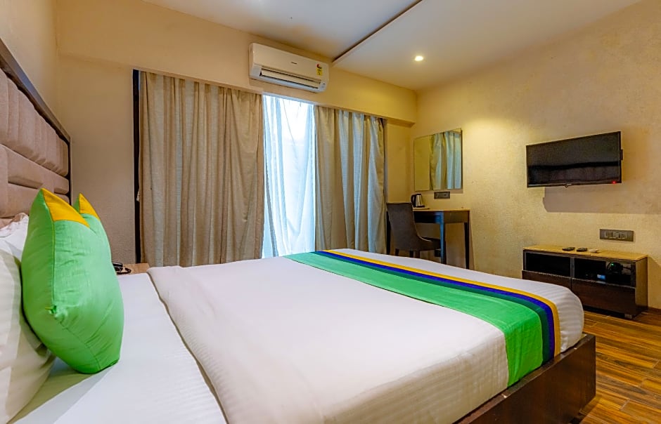 Treebo Supreme Grande