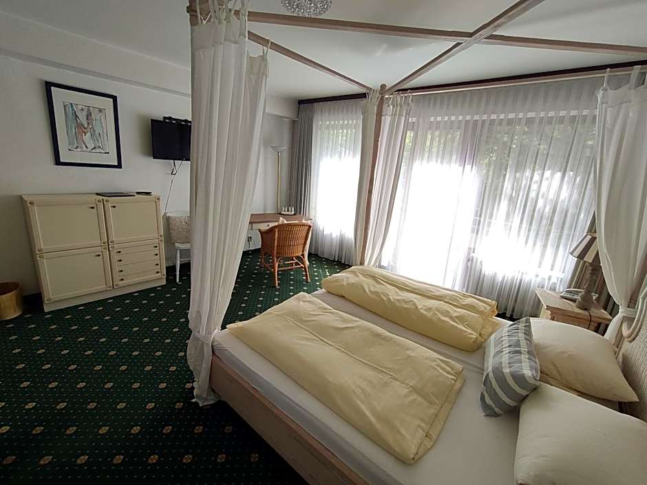 Condi Hotel