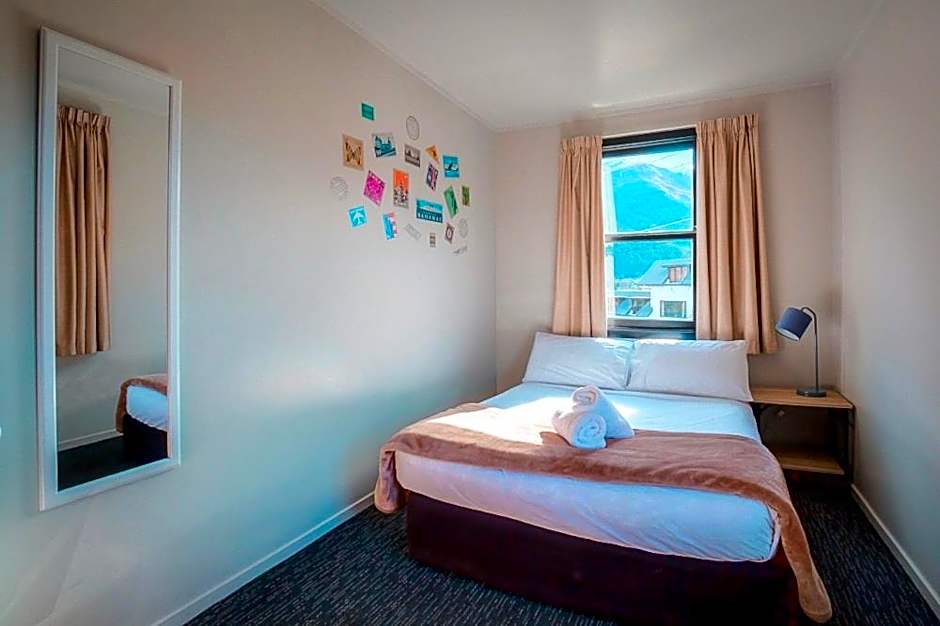 The Black Sheep Backpackers