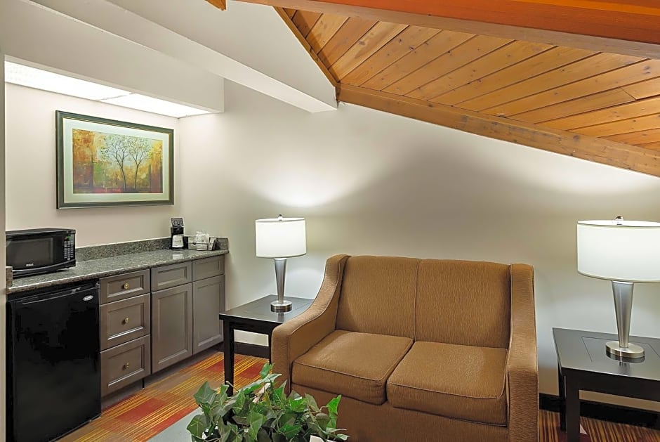 Best Western Lakewood Inn