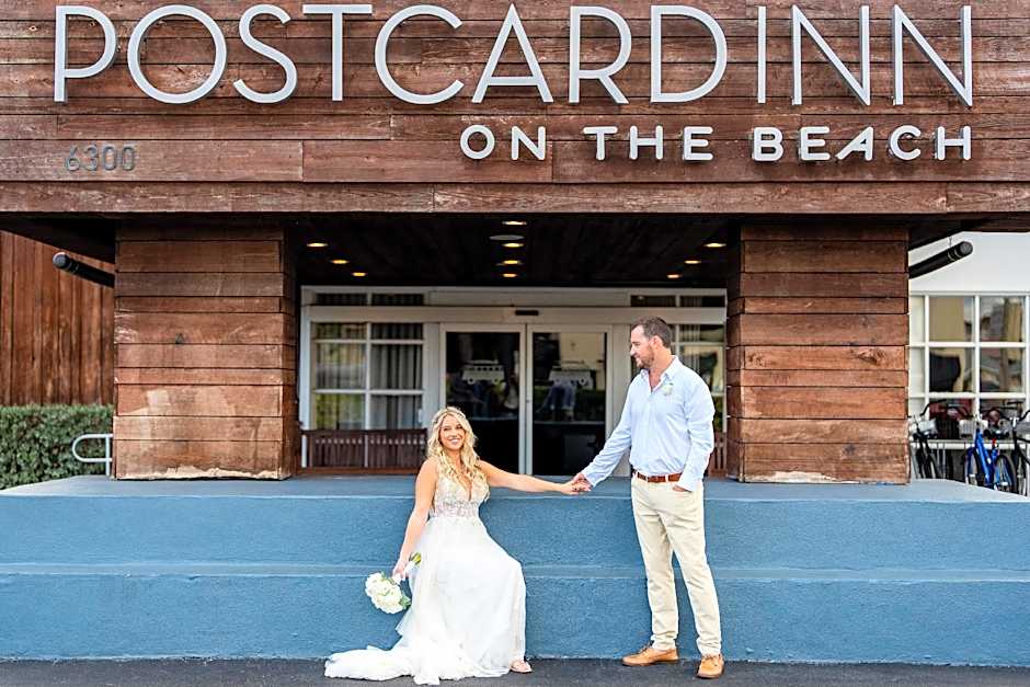 Postcard Inn On The Beach