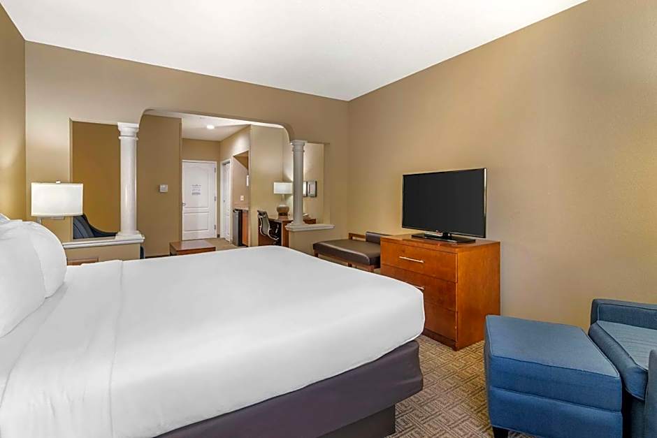 Comfort Inn & Suites