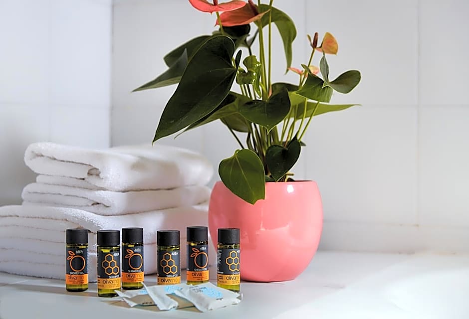 Creteco Hotel & Suites