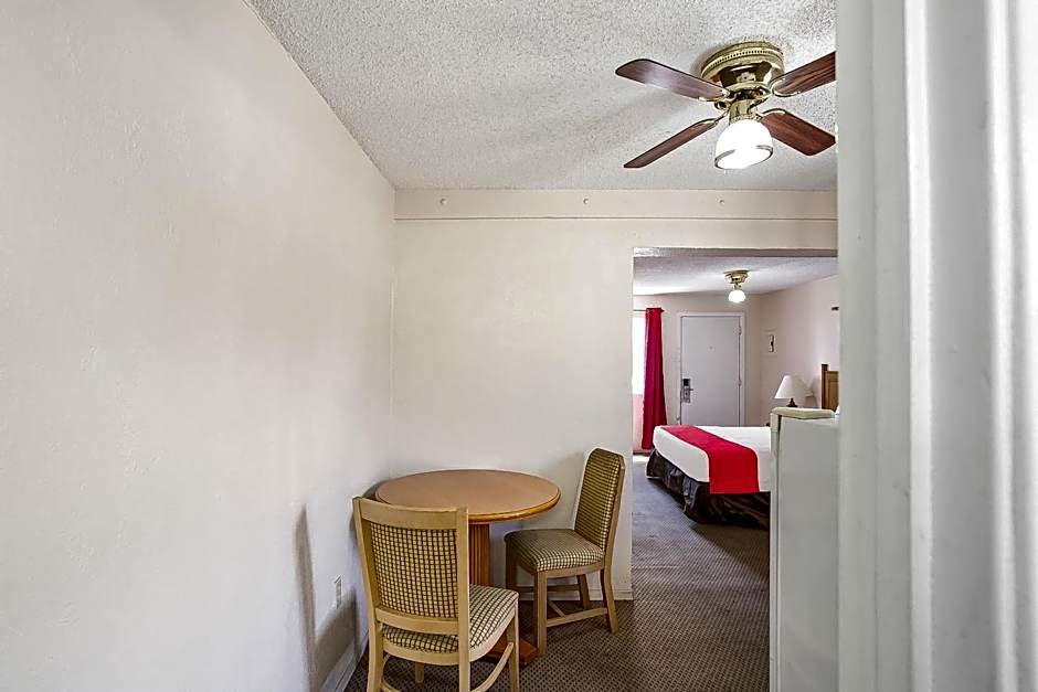 OYO Hotel Yuma AZ - I-8 US-95