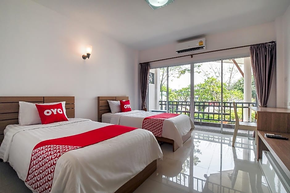 Super OYO 662 Malee Bunga Hotel