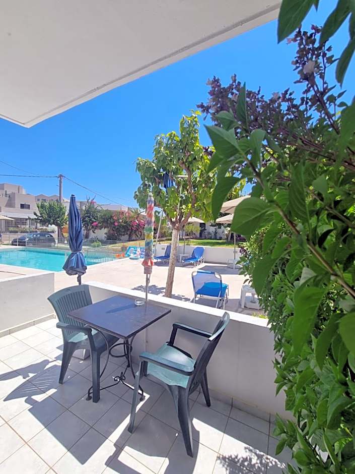 Leonidas Studios & Apartments