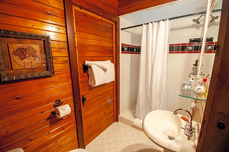 The Anniversary Inn - Logan