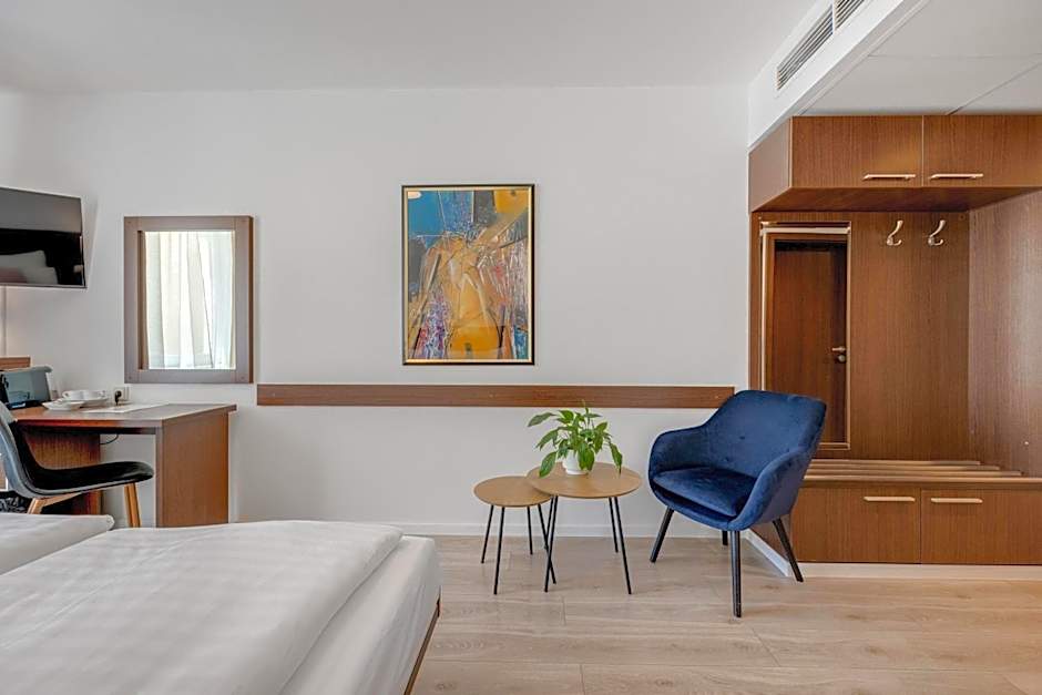 Hotel Antares