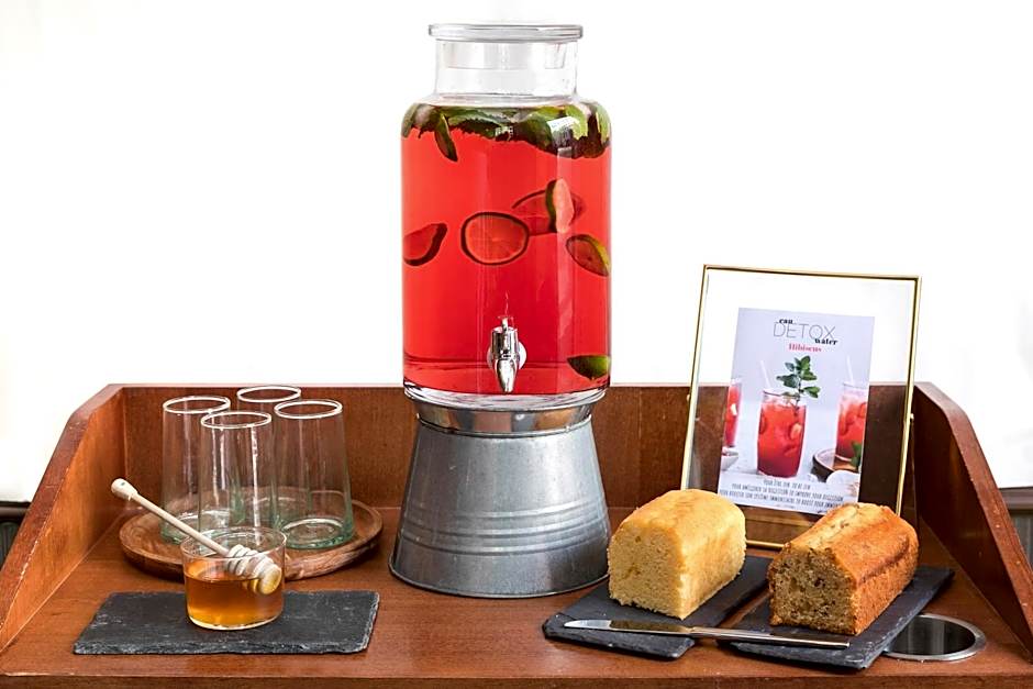 Hotel Boris V. by Happyculture