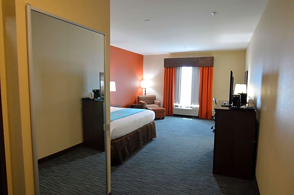 Best Western Plus Longhorn Inn & Suites