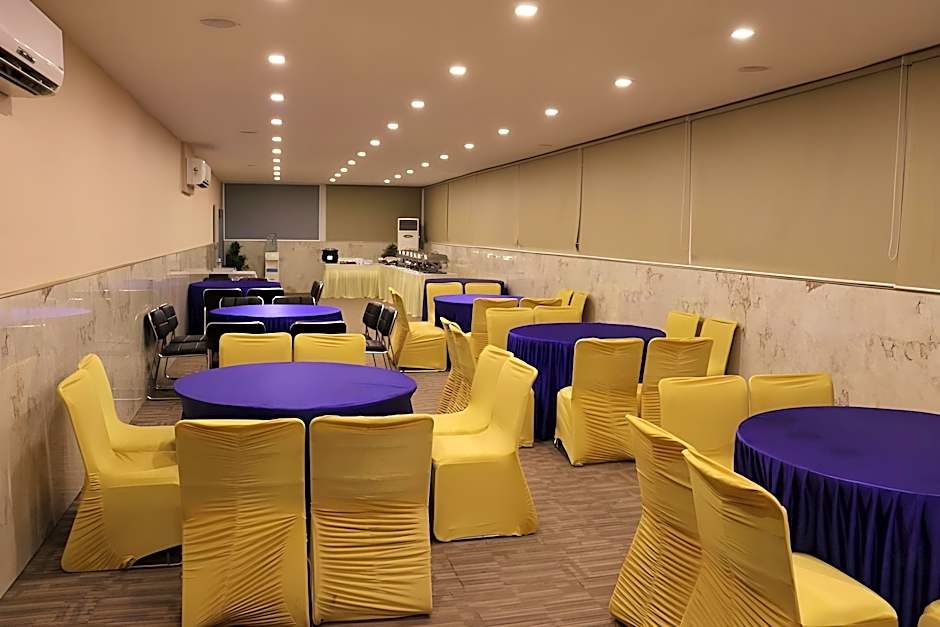 Pallavi Avida Hotel