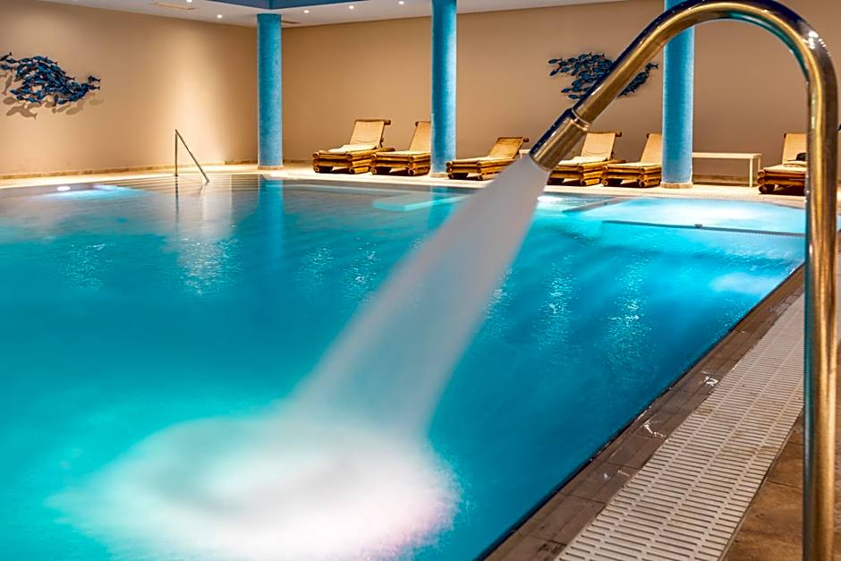 Sovereign Beach Hotel