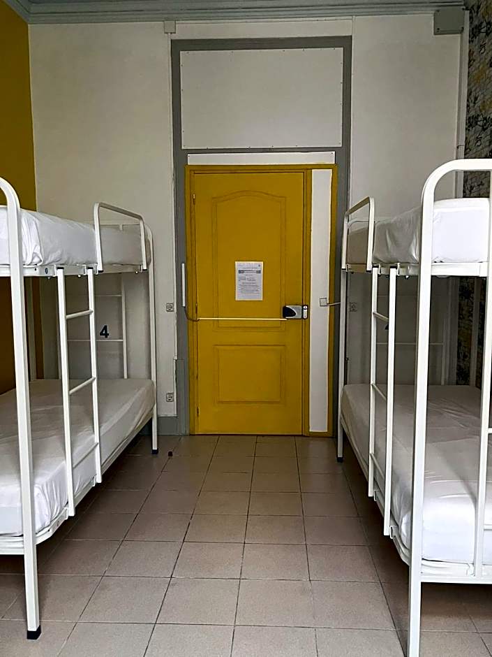 Meeting Hostel