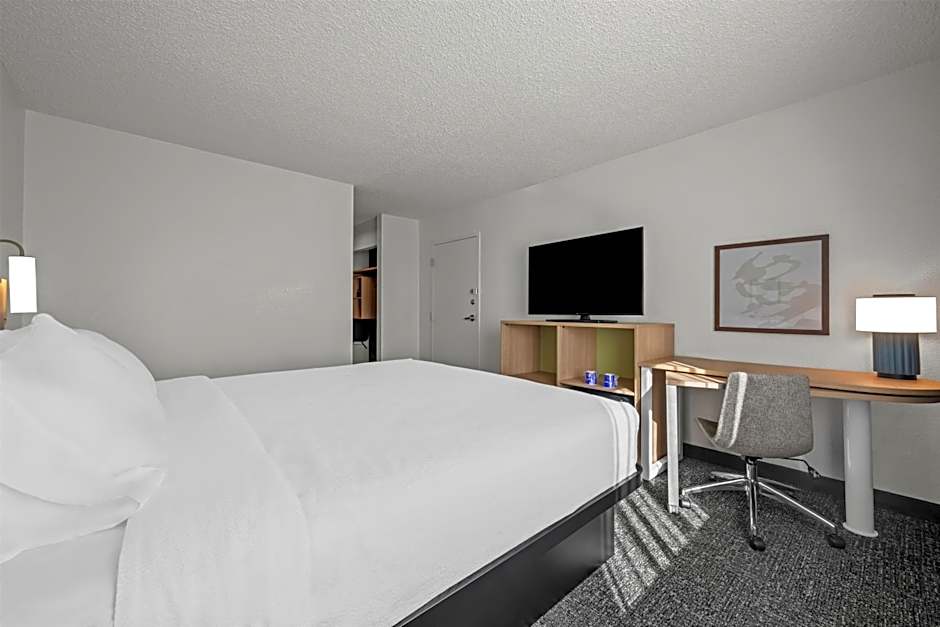 Spark by Hilton Cleveland Beachwood