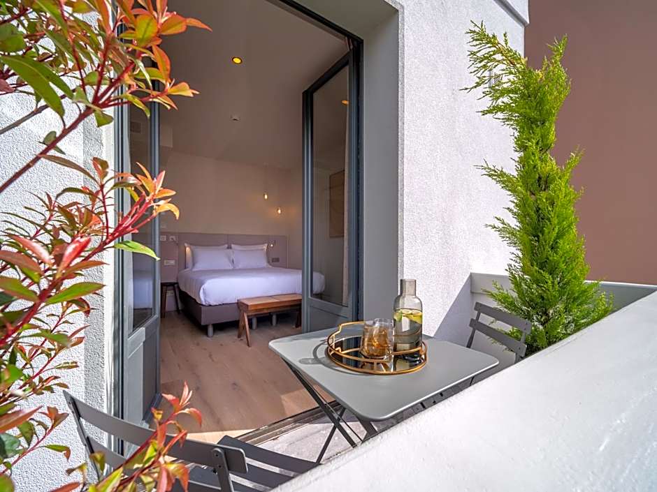 Hébé Hotel