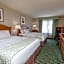 Days Inn & Suites by Wyndham Warren