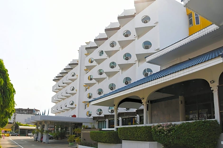 Lertnimitra Hotel
