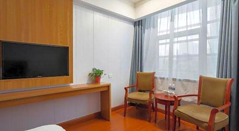 GreenTree Inn JiangSu WuXi BinHu TaiHu Pearl Development Mansion Business Hotel