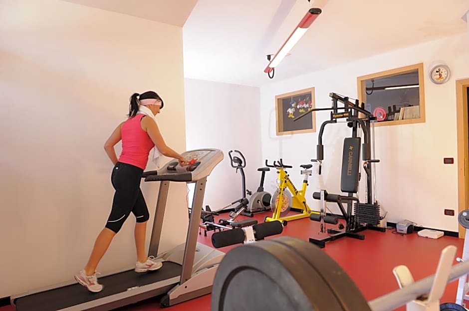 Alpine Touring Hotel-petfriendly