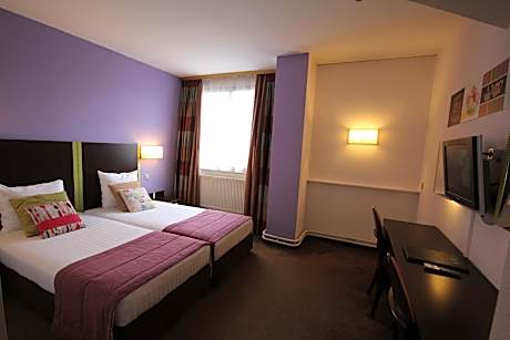 Standard Twin City View