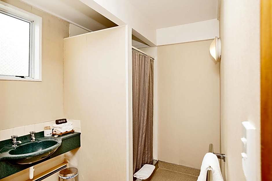 Balmoral Lodge Motel