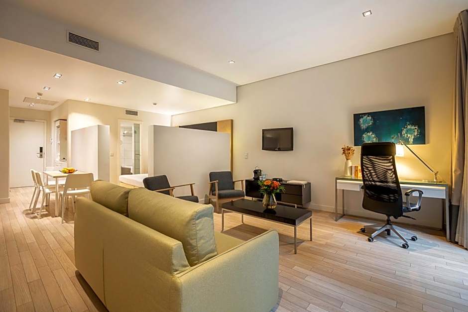 B-Aparthotels Grand Place