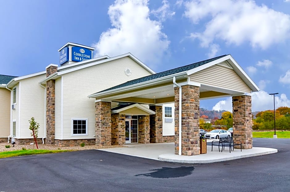 Cobblestone Inn & Suites - Ambridge