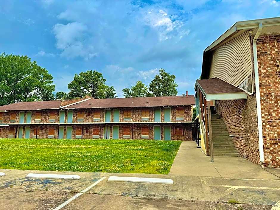 University Inn of Carbondale by Hotel O