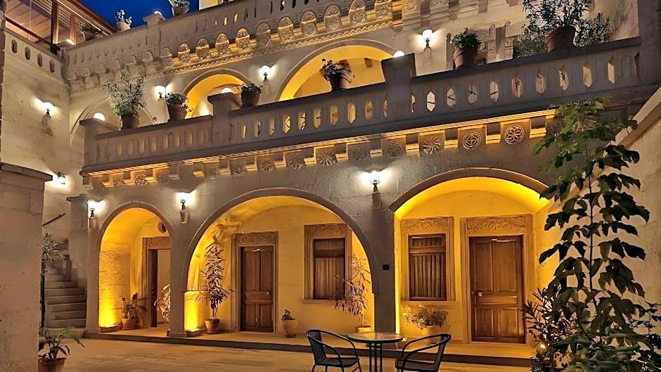 Stone House Cave Hotel