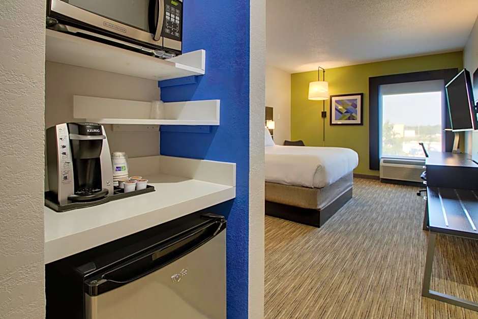 Holiday Inn Express Hotel & Suites Lebanon By IHG