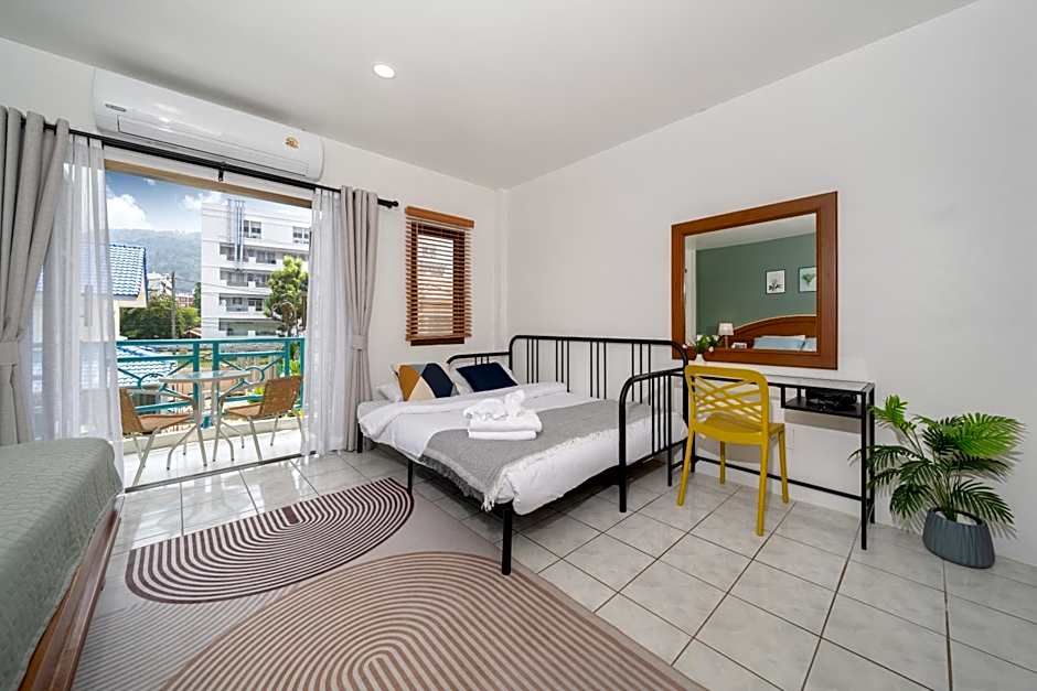 5 mins walk Bangla,beach,3BR