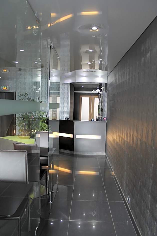 Hotel The Originals du Grand Monarque Nantes Gare