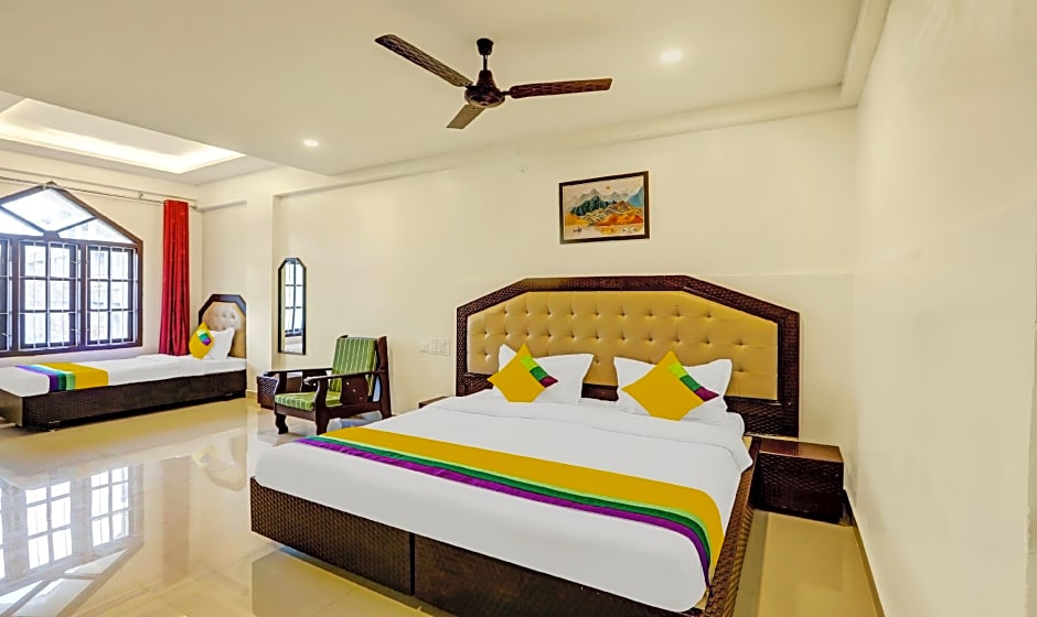 Itsy Hotels Regalia Grand, 500 Mtrs From Madikeri Fort